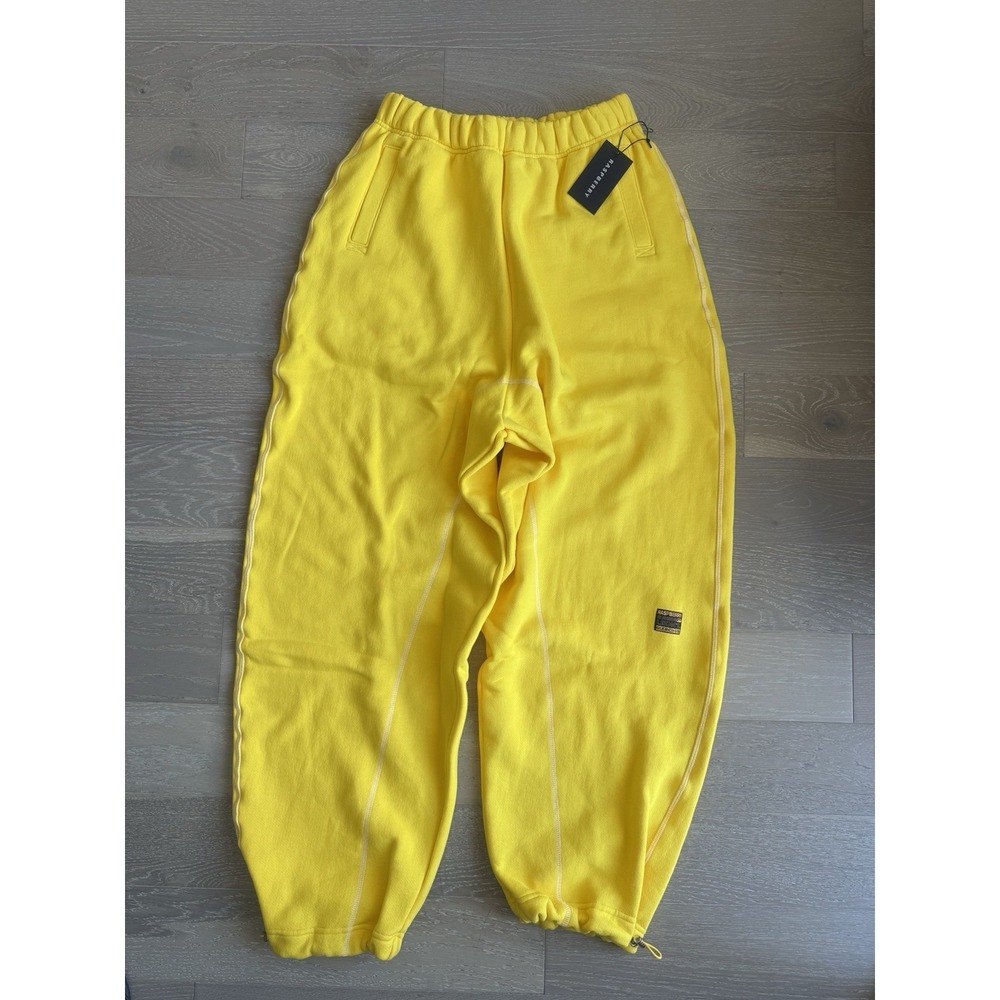 MEDIUM THE GV GALLERY RASPBERRY HILLS LEMON DROP SWEATS ✅❤️ BRAND NEW IN BAG